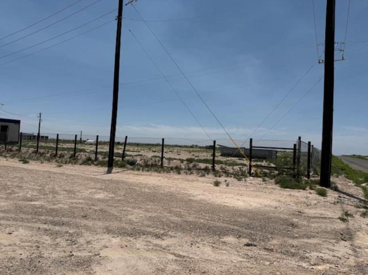 Used REAL ESTATE - 5 ACRES - PECOS, TEXAS