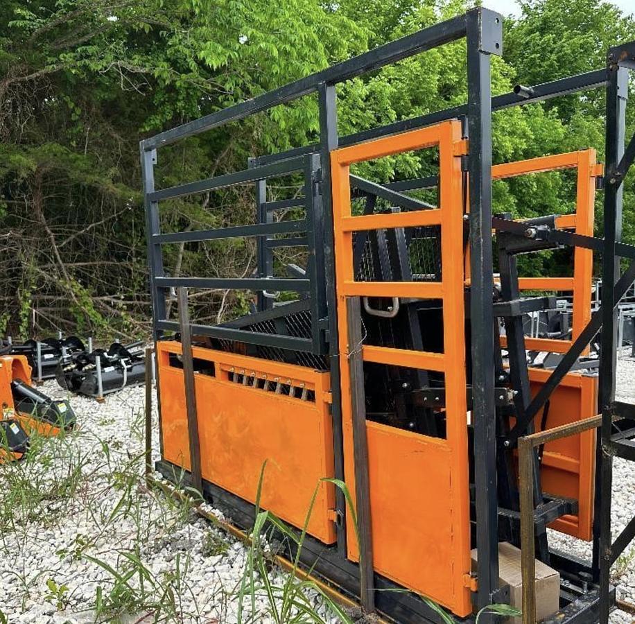 Used Unused 2026 Landhonor LHR-CSC10 10ft Cattle Squeeze Chute