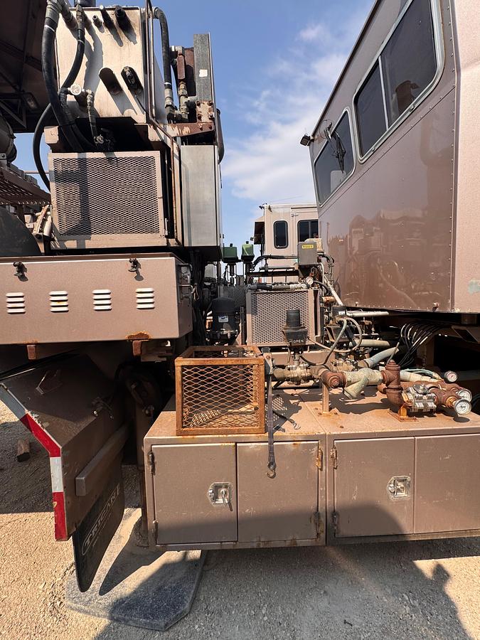 Used 2006 Peerless CH-42-3A 42ft Tri-Axle Drop Deck Non-Fired Nitrogen Pumping Trailer