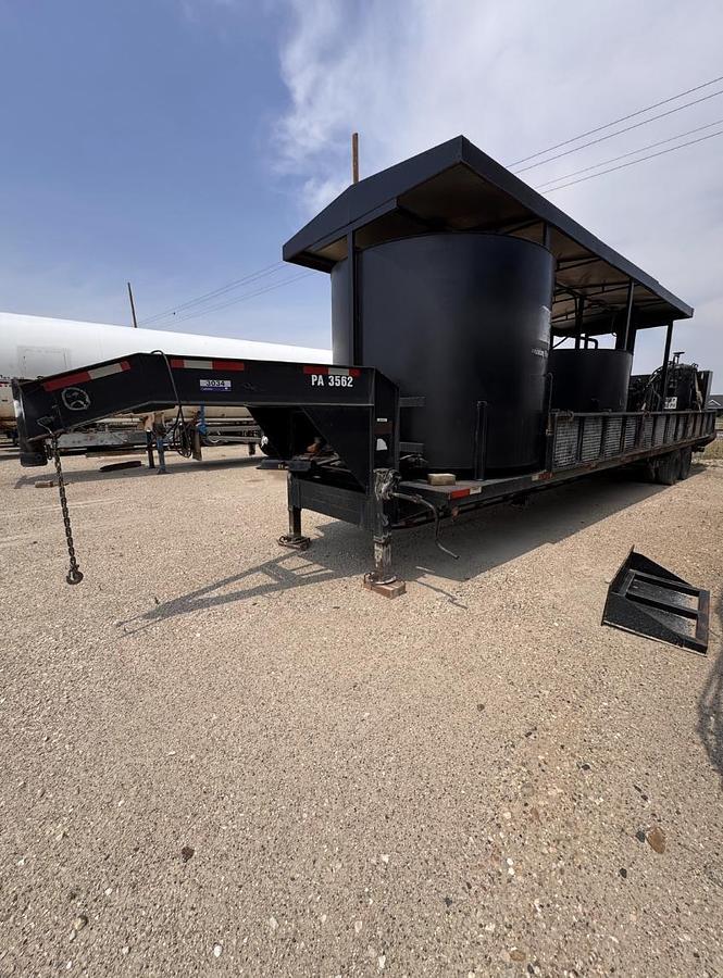 Used A-PAK Gooseneck Dual-Axel 32k Mixing Plant Trailer