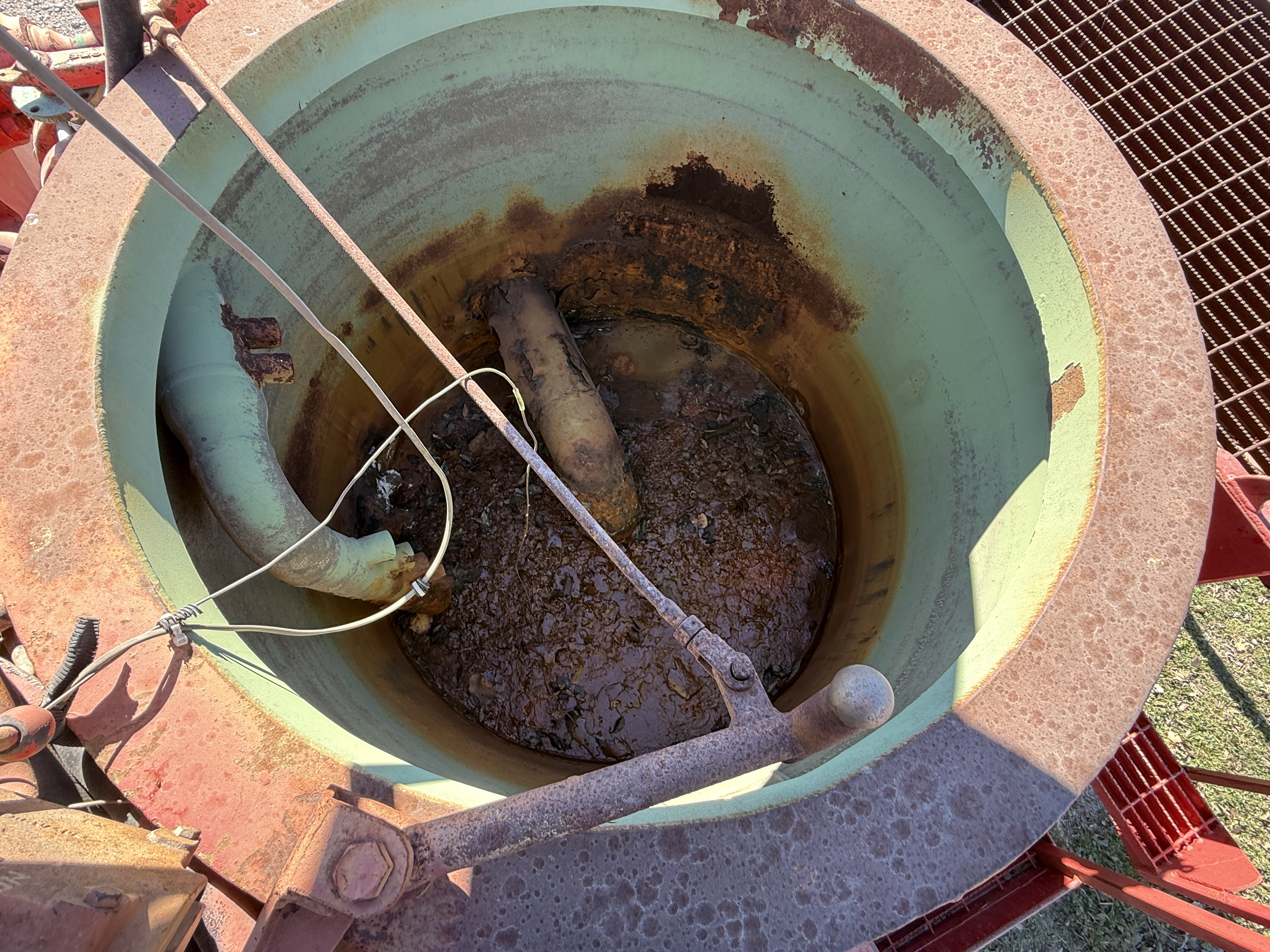 Used Blender with SPM 2250 HP Triplex Pump, Detroit 16V Engine & Allison Transmission