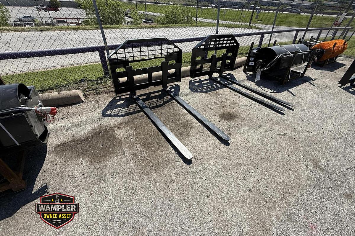 Used 2026 CAPTOK CK-DHC 60in Forks Skid Steer Attachment (UNUSED)