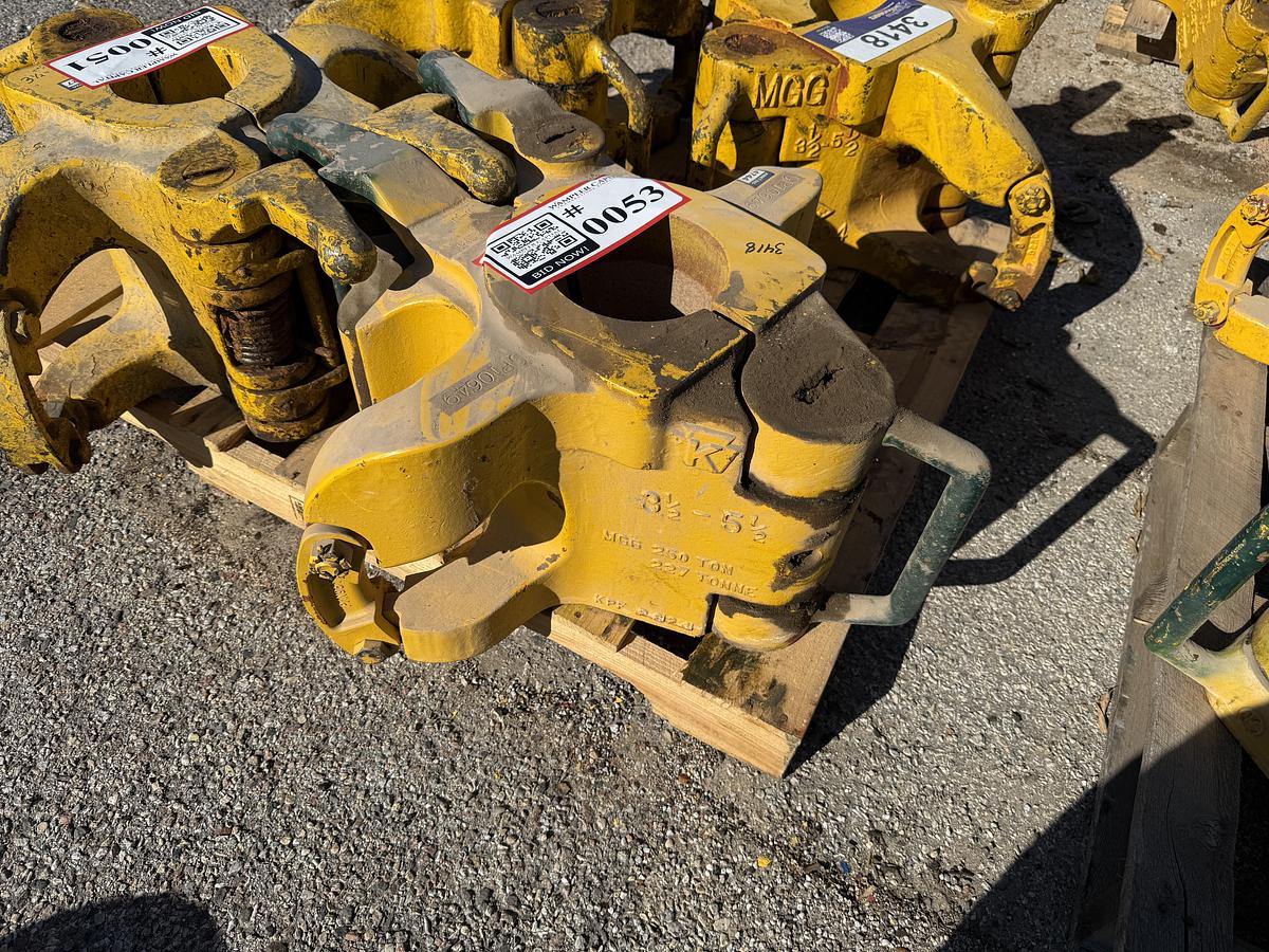 Used AOT MGG 3 1/2'' -5 1/2'' 250-Ton BN DP Elevators