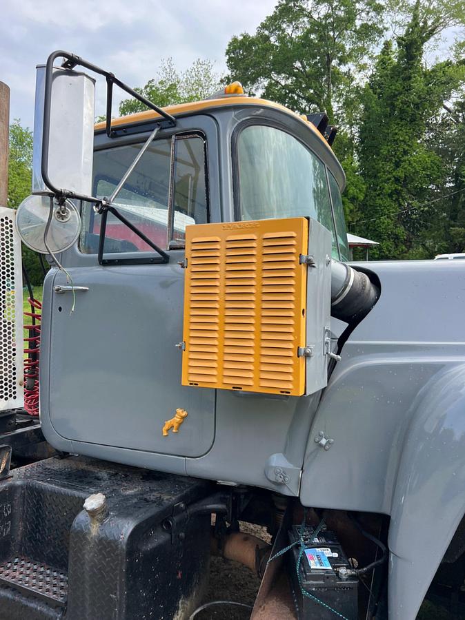 Used 1972 MACK TRUCK R795ST