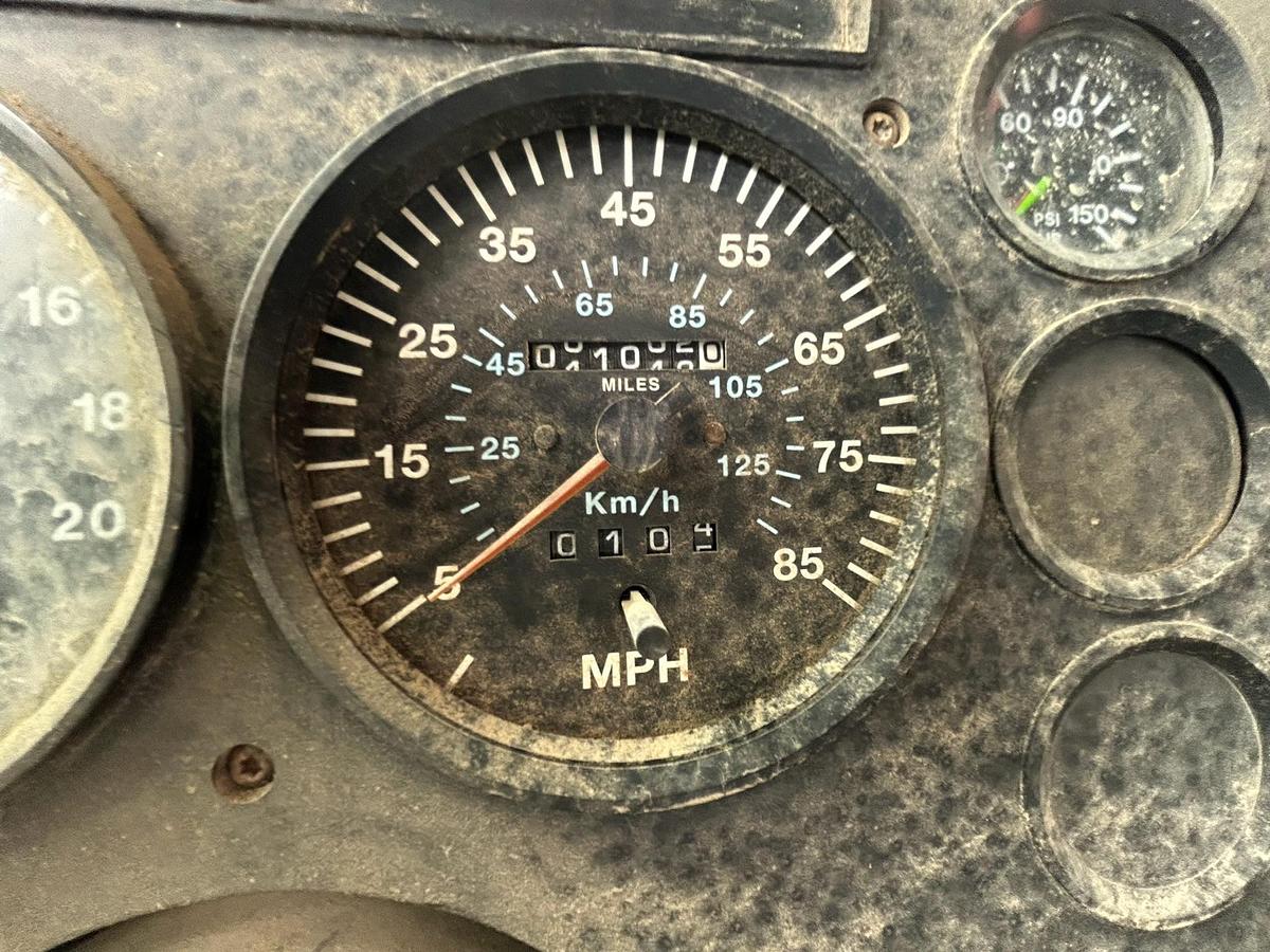 Used 1999 Mack CH613 60K Mech T/AWINCH Truck