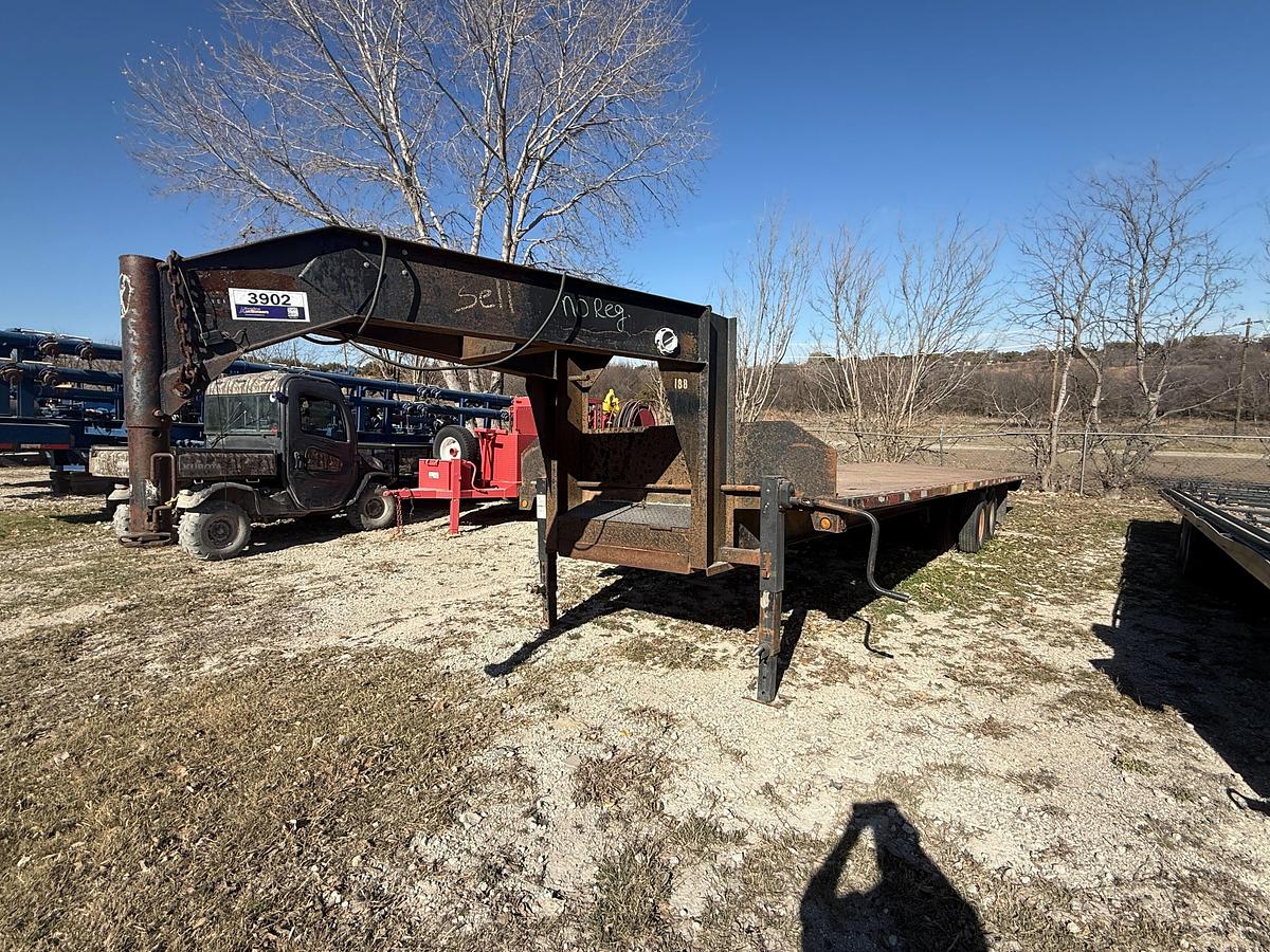 Used Shop-Built 32' GN Flatbed Trailer