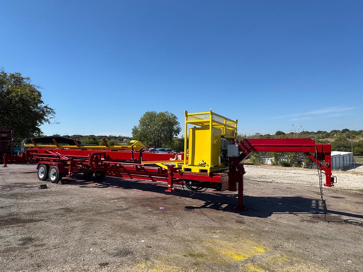 Used Vektor Gooseneck Hydraulic Pipe Handler Trailer