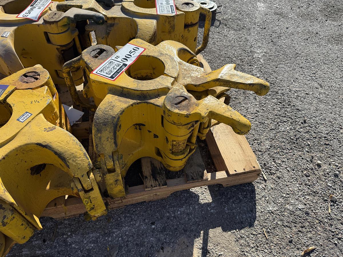 Used AOT MGG 3 1/2'' -5 1/2'' 250-Ton BN DP Elevators