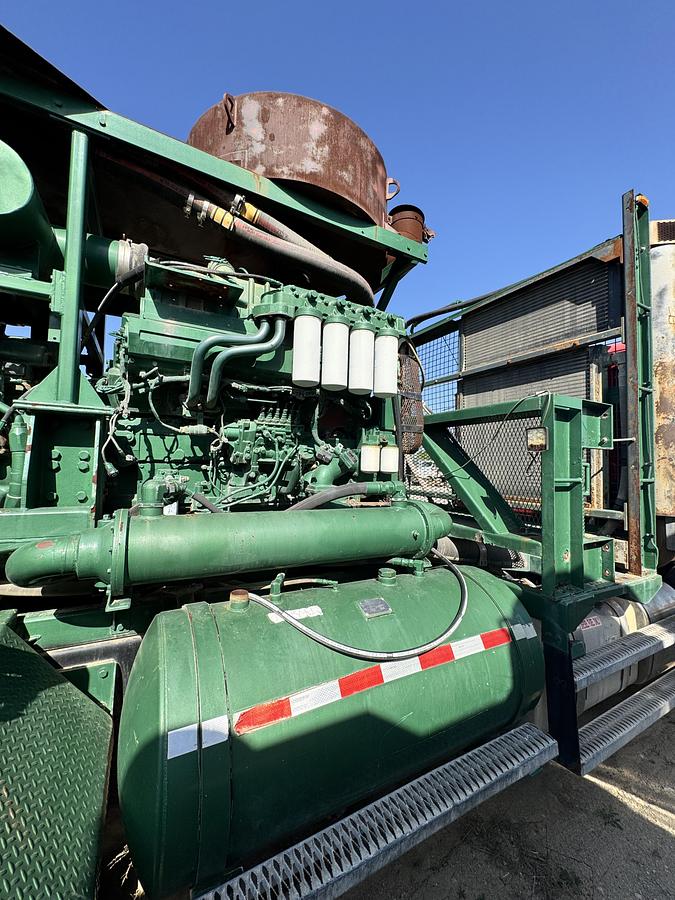 Used 2009 Mack GU817 High-Pressure Frac Pump Truck