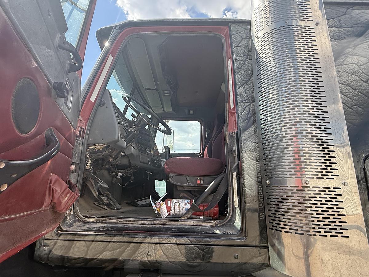 Used 2006 Western Star 4900 Boom Truck, Sleeper