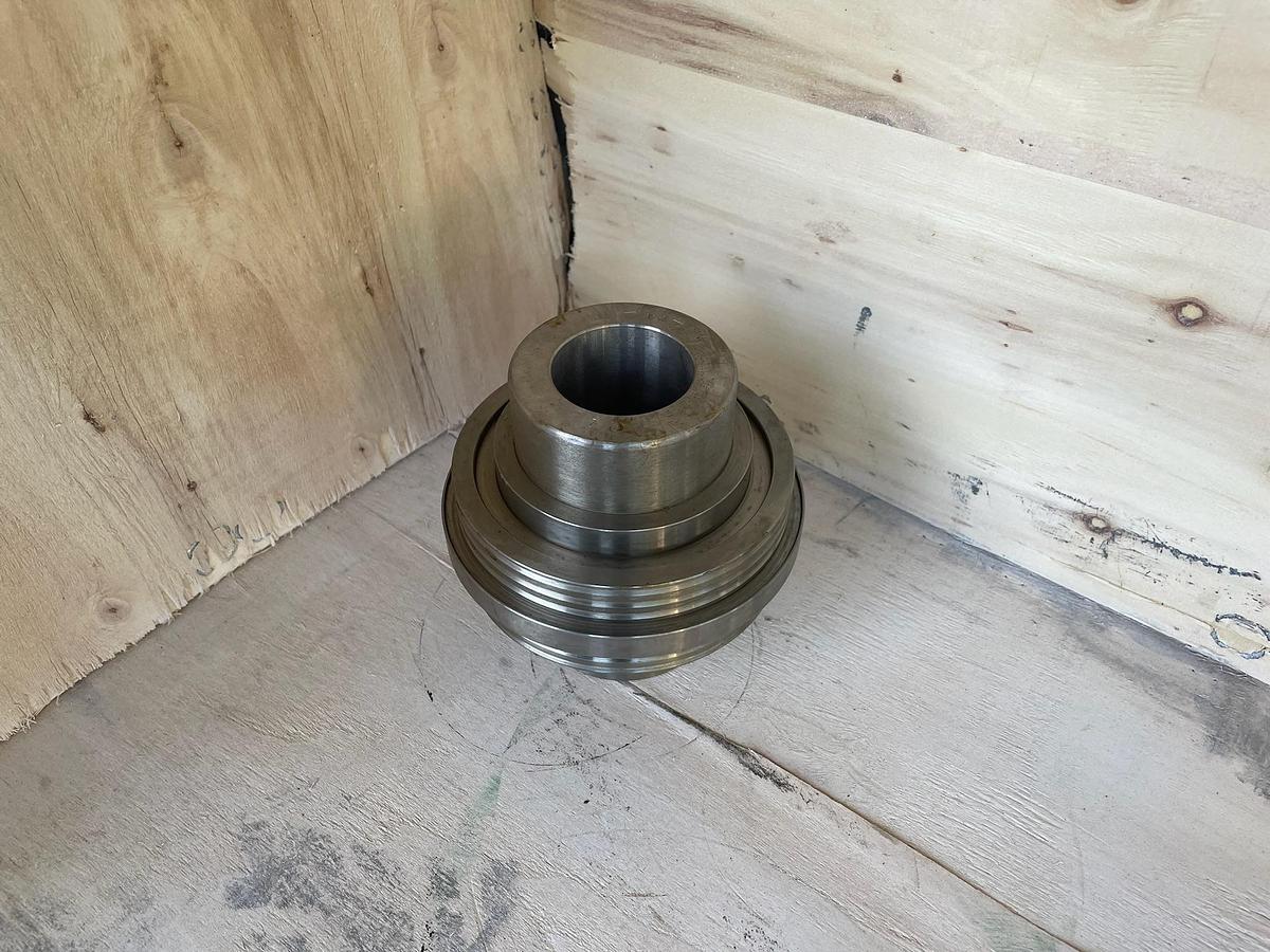 Used (38) Piston Hubs Ser B 5-1/2" API-5 Bonded (UNUSED)