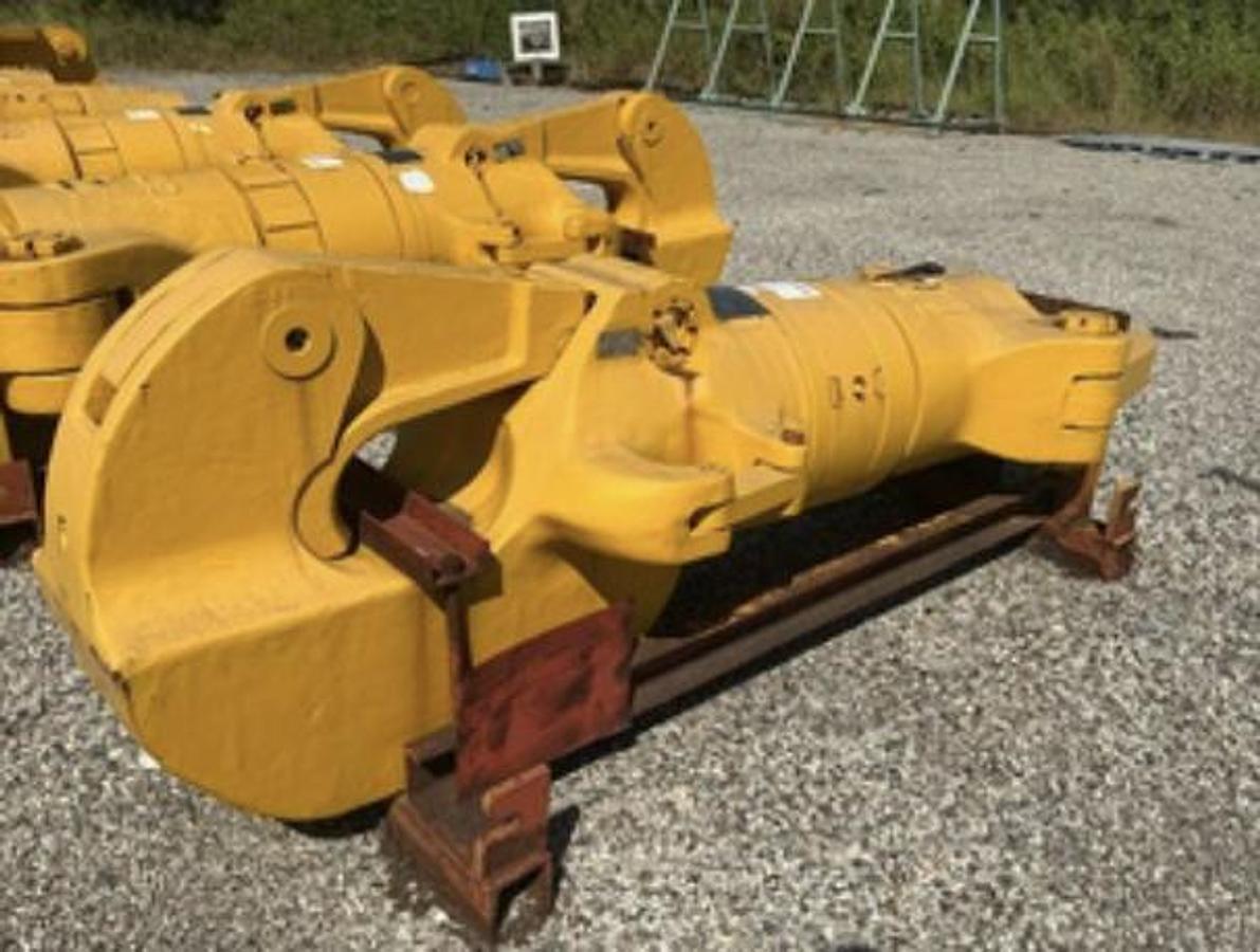 Used China Petroleum DG225 Hook