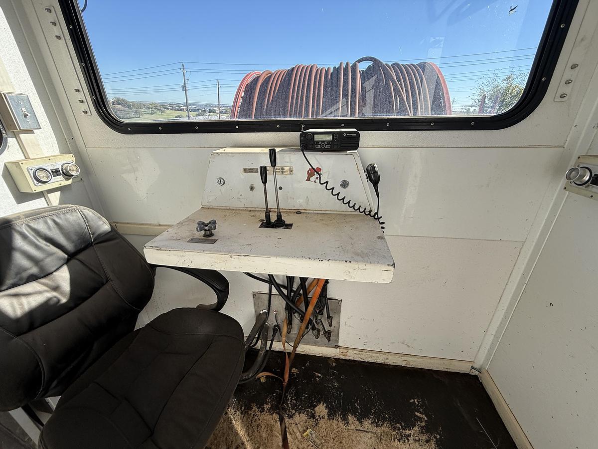 Used 2015 Hydra Rig 53 x 11  4-Axle Coil Tubing Trailer with 2015 Hydra Rig Support Trailer