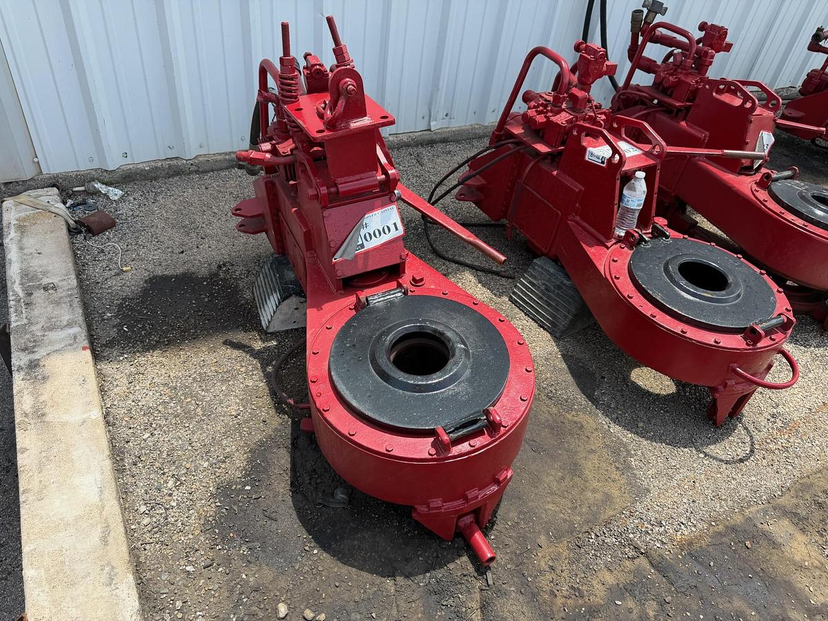 Used Foster 58-93R Hydraulic Tubing Tongs with Air Backup & Extra Heads