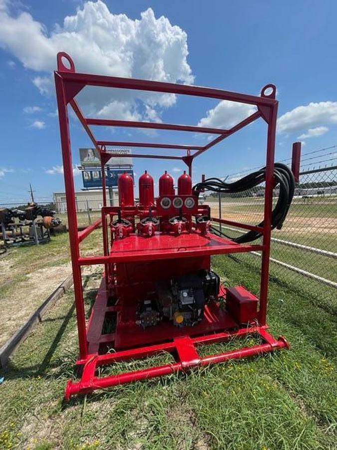 Used BOP 4 Station Closing Unit