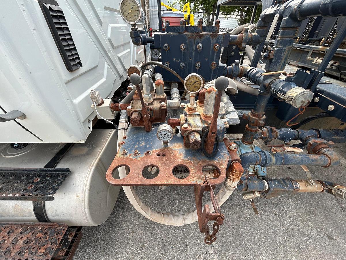 Used 2013 International Workstar 7400 Chemical Theater Truck