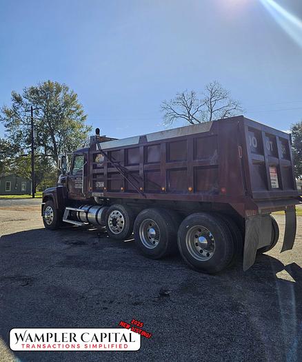 Used 2011 Mack Pinnacle MP8 505 HP Dump Truck