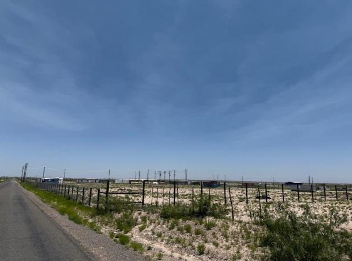 Used REAL ESTATE - 5 ACRES - PECOS, TEXAS