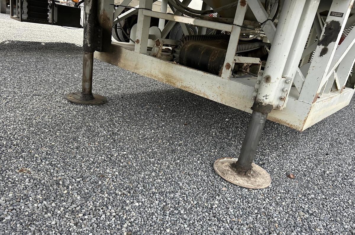 Used 2011 Appco FS-40 Bulk Sand Storage Trailer