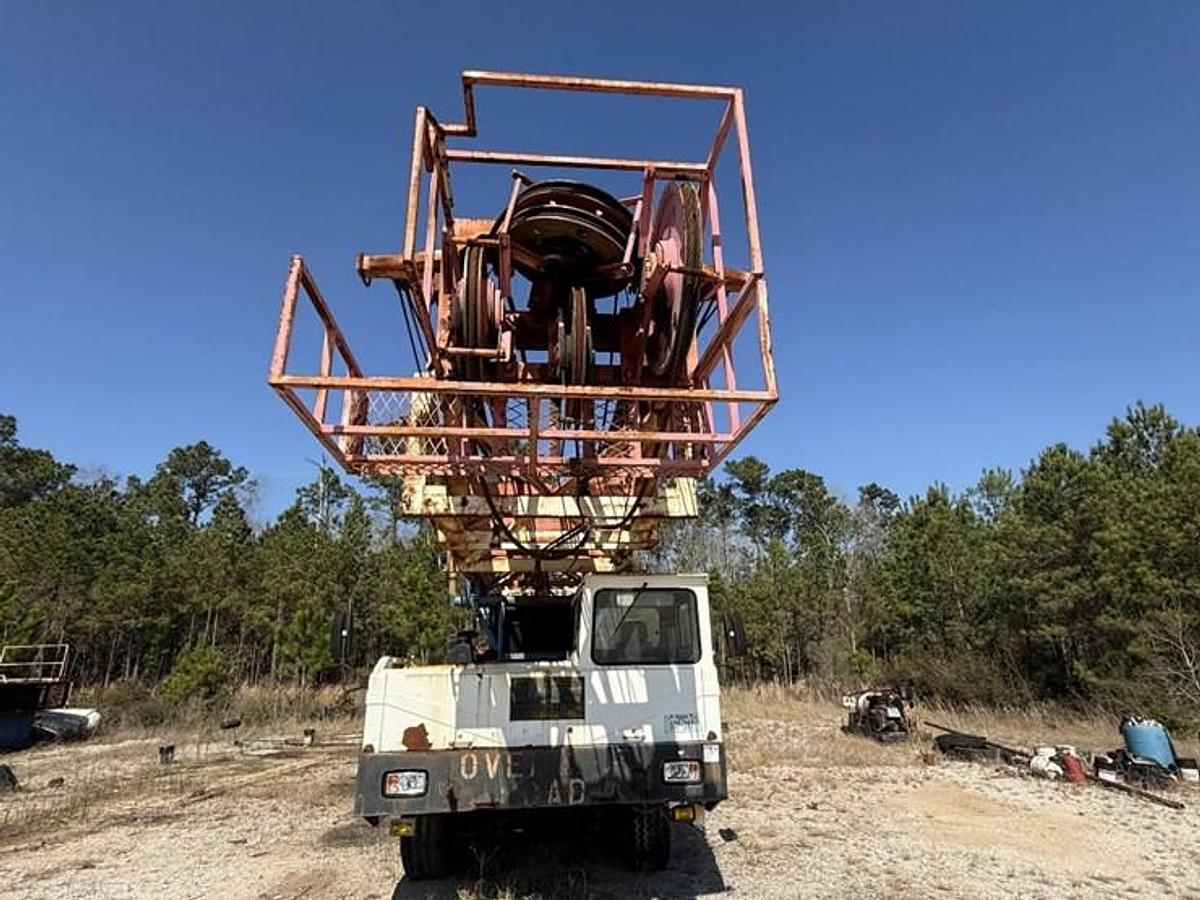 Used 2007 Moor Rig XJ60 DD 104'-200K Well Service Workover Rig