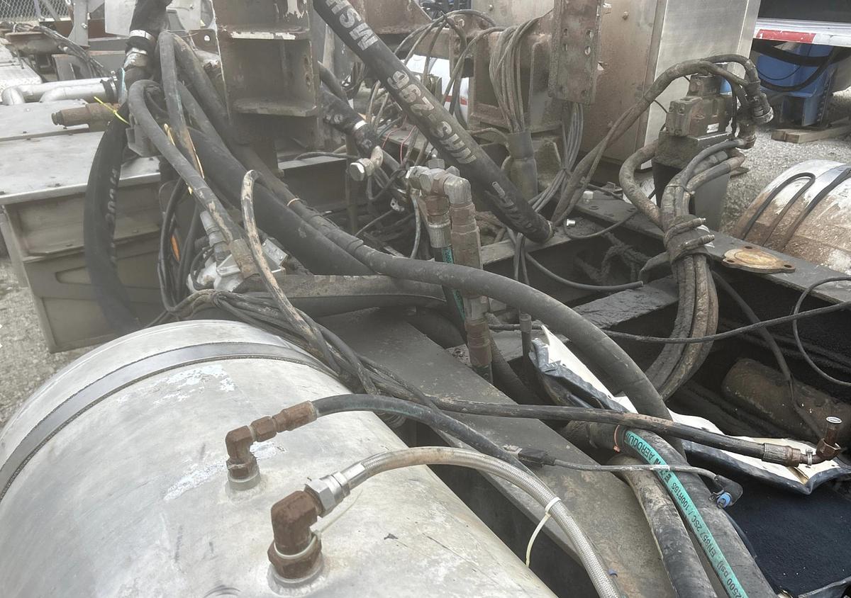 Used 2012 Loadcraft Industries LCI-25T-C Frac Pump