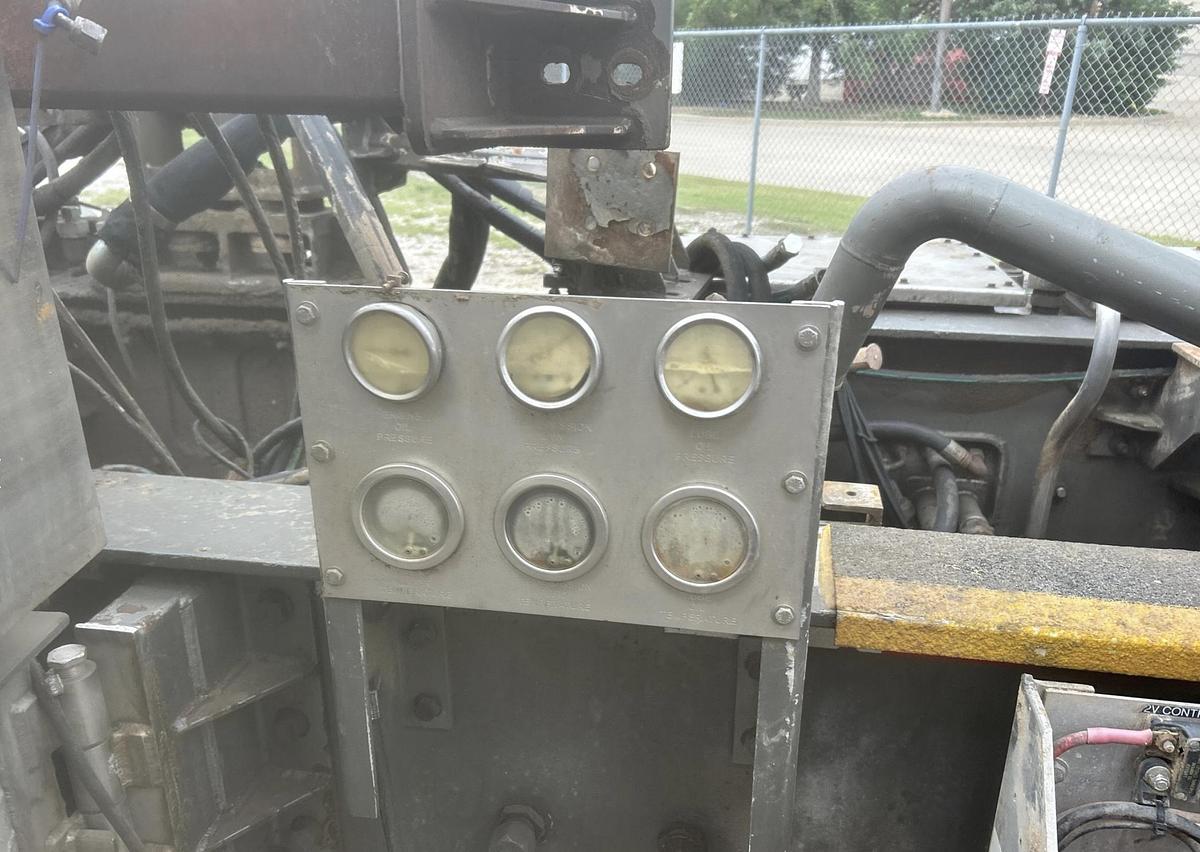 Used 2012 Loadcraft Industries LCI-25T-C Frac Pump