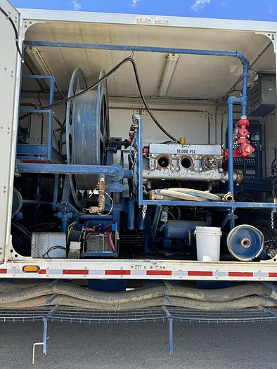 Used 2011 Single Cent Pump Enclosed Trailer - Cummins QSM-11 Motor, BJ Pacemaker Pump