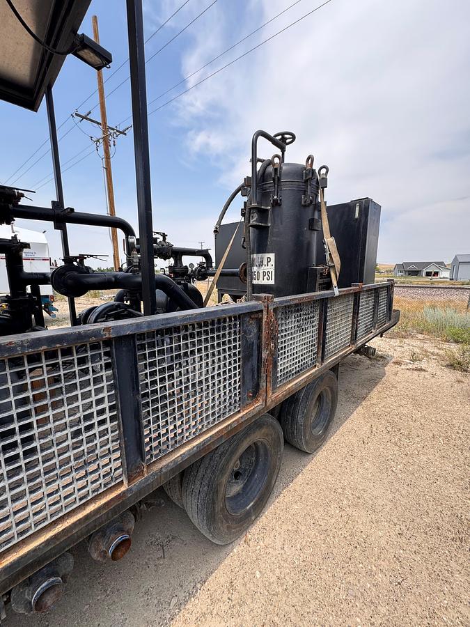 Used A-PAK Gooseneck Dual-Axel 32k Mixing Plant Trailer