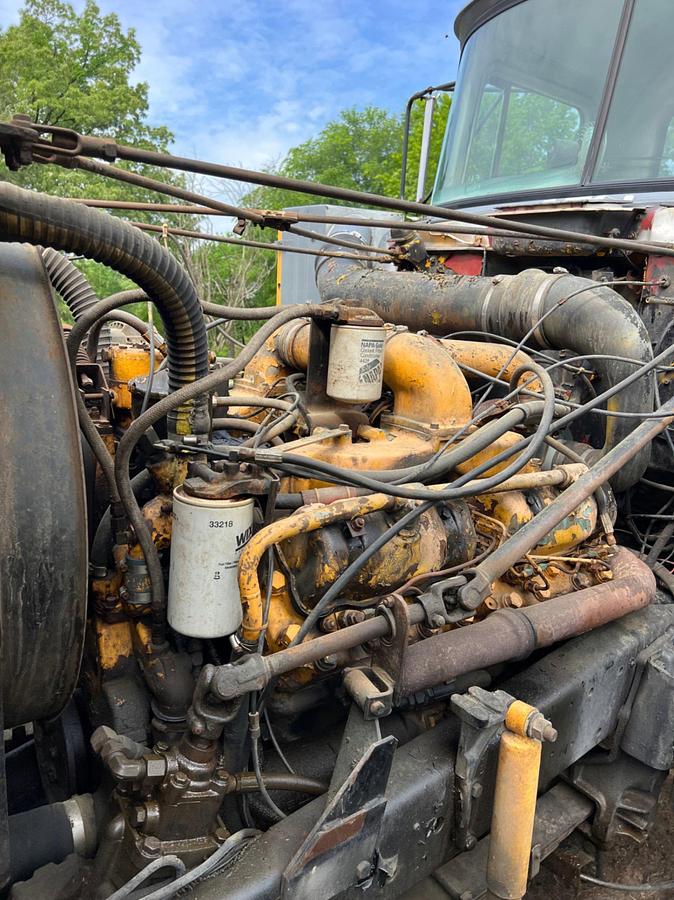 Used 1972 MACK TRUCK R795ST