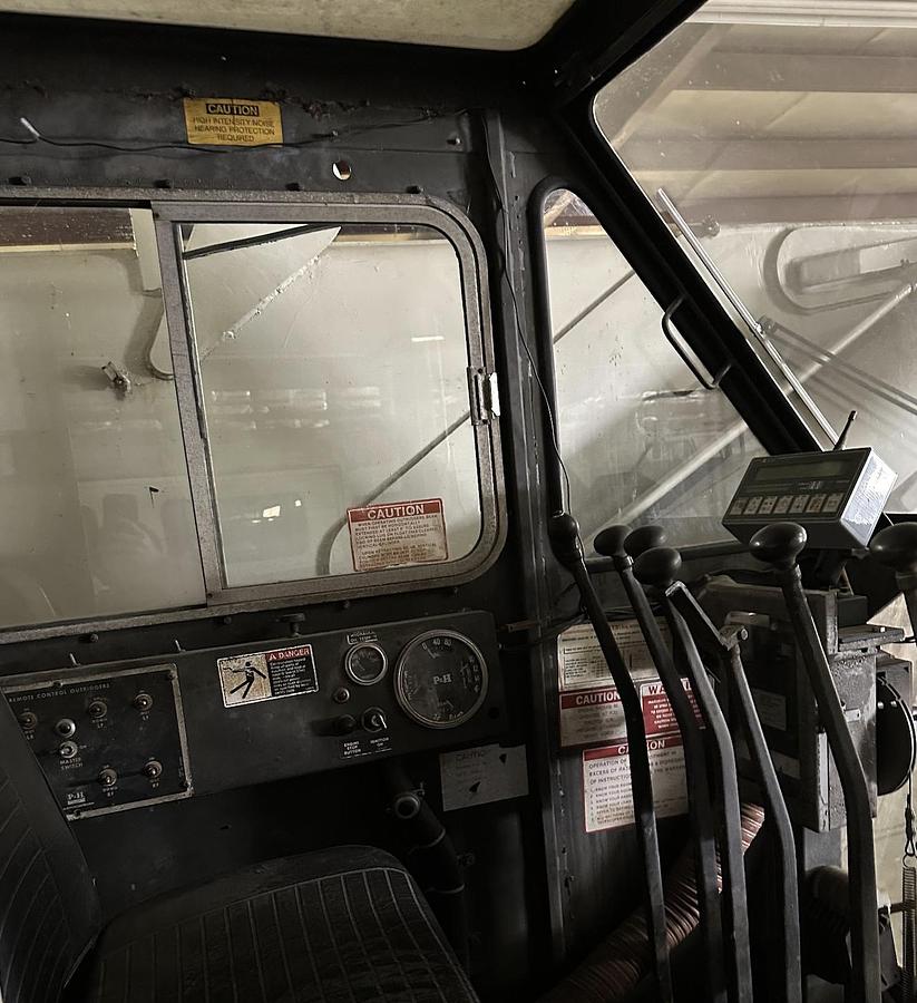 Used 1989 Lorain T250 - 94' Boom, 42' Jib