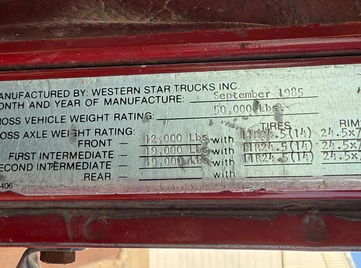 Used 1986 Western Star 4964 Tulsa 65K Mech Winch Truck