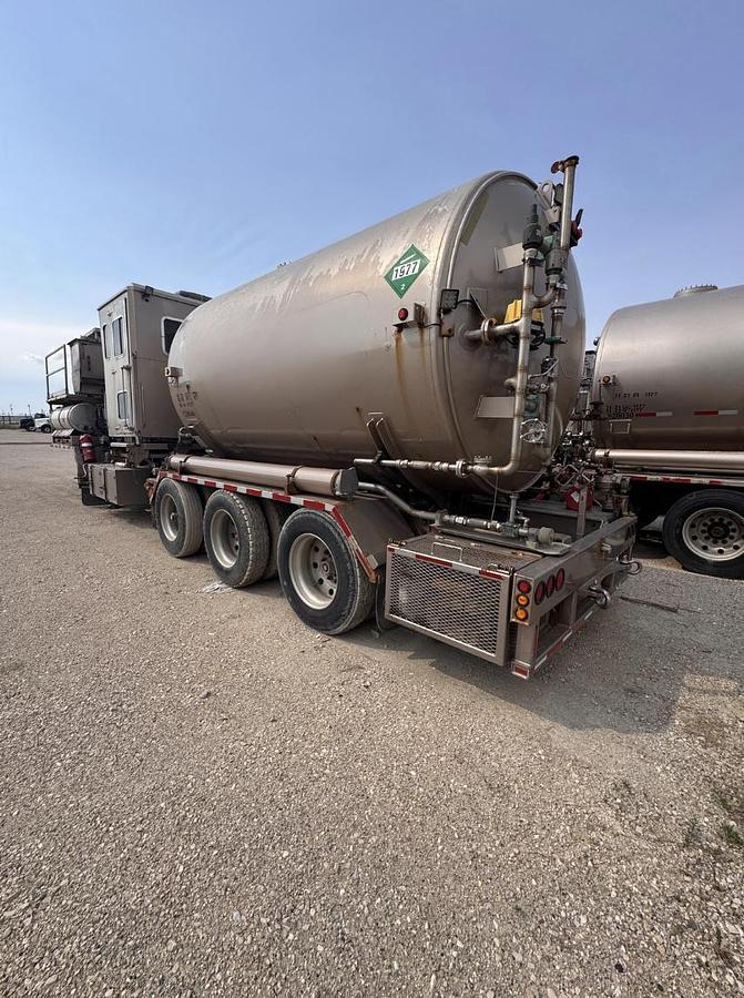 Used 2006 Aspen 42ft Tri-Axle Drop Deck Non-Fired Nitrogen Pumping Trailer