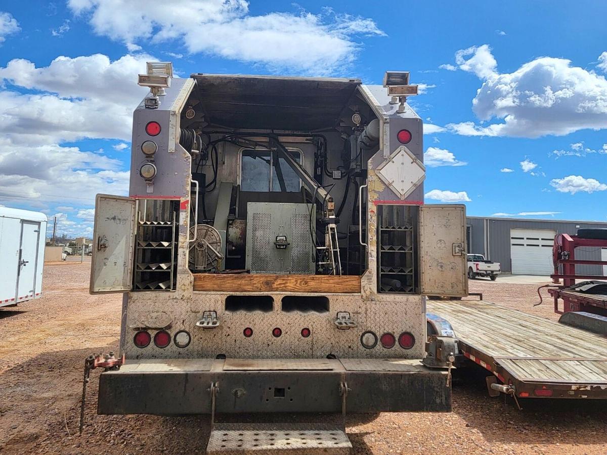 Used 2006 Peterbilt E-Line Truck