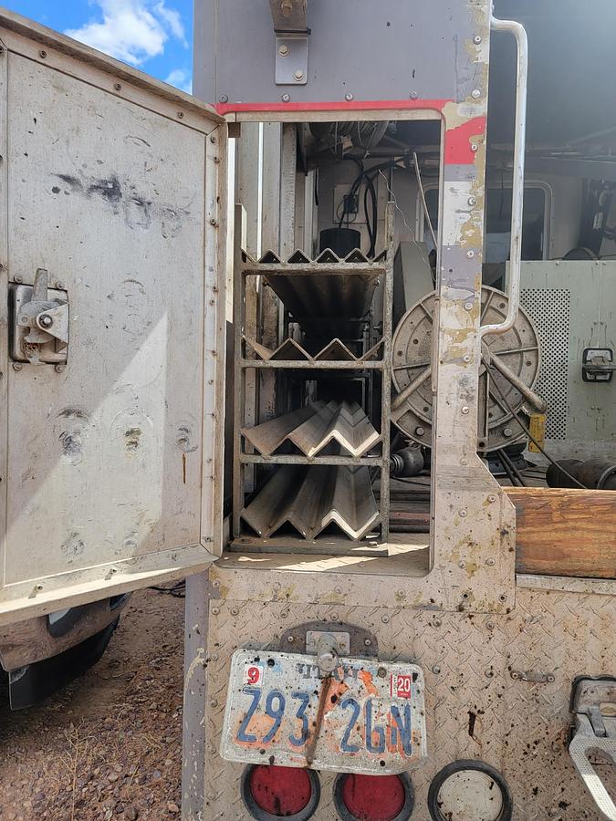 Used 2006 Peterbilt E-Line Truck