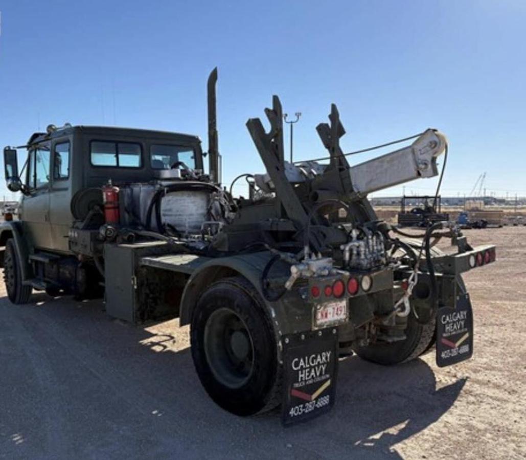 Used 2001 Freightliner FL-70 Mobile Hydraulic Power Pack Truck