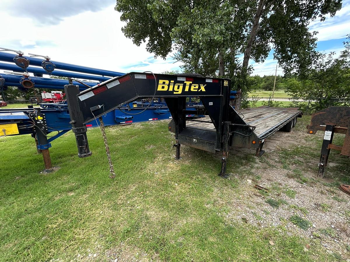 Used 2013 Big Tex 25ft Gooseneck Trailer