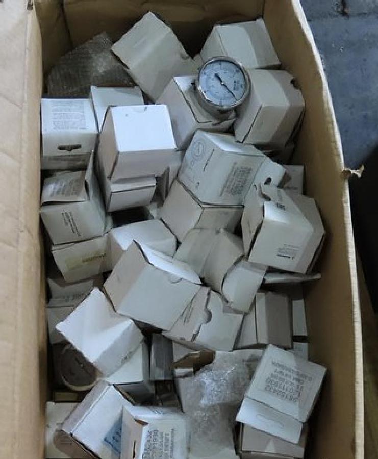 Used (50) Liquid Filled Pressure Guages