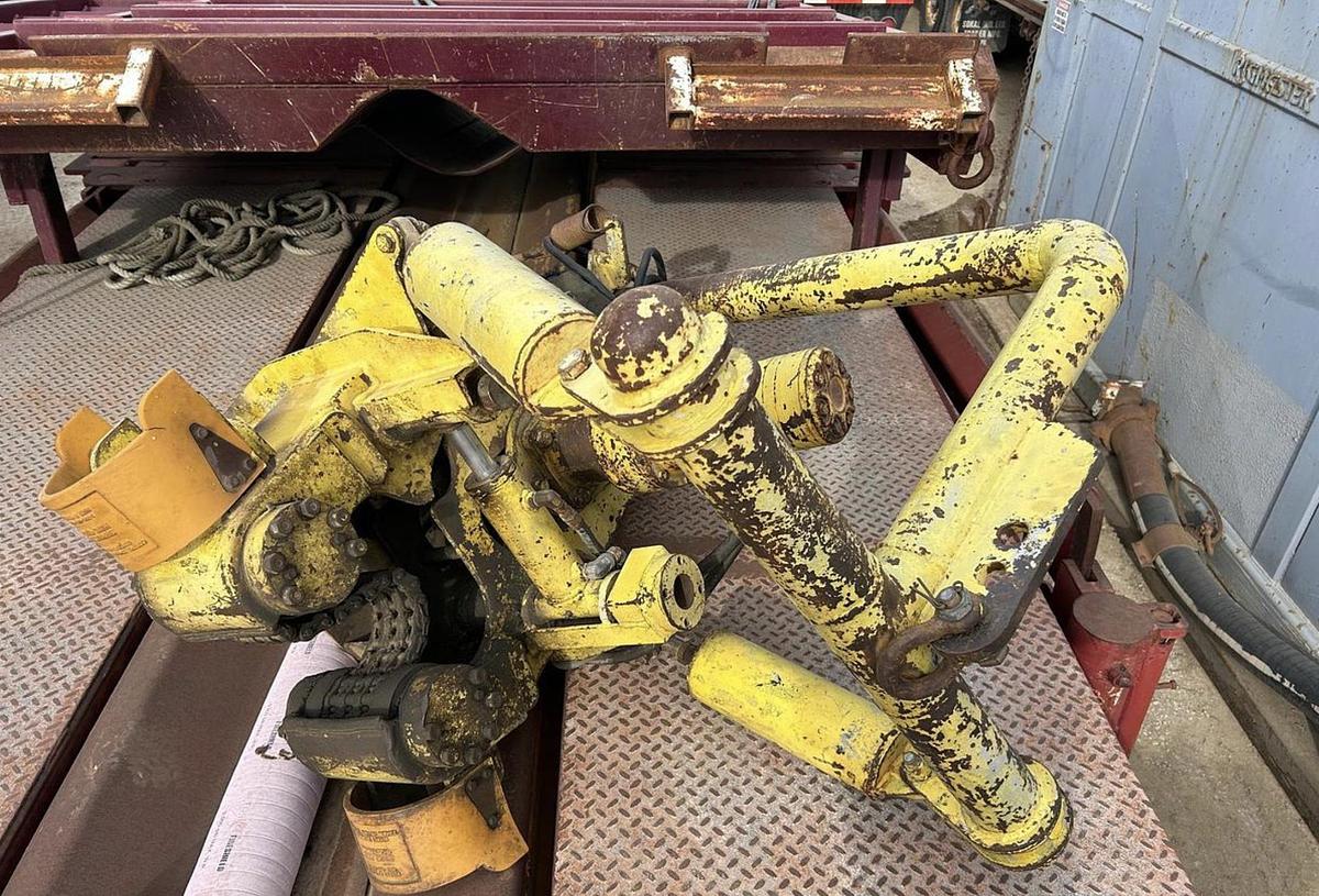 Used 2010 Flodraulic West Skid-Mounted Hydraulic Catwalk