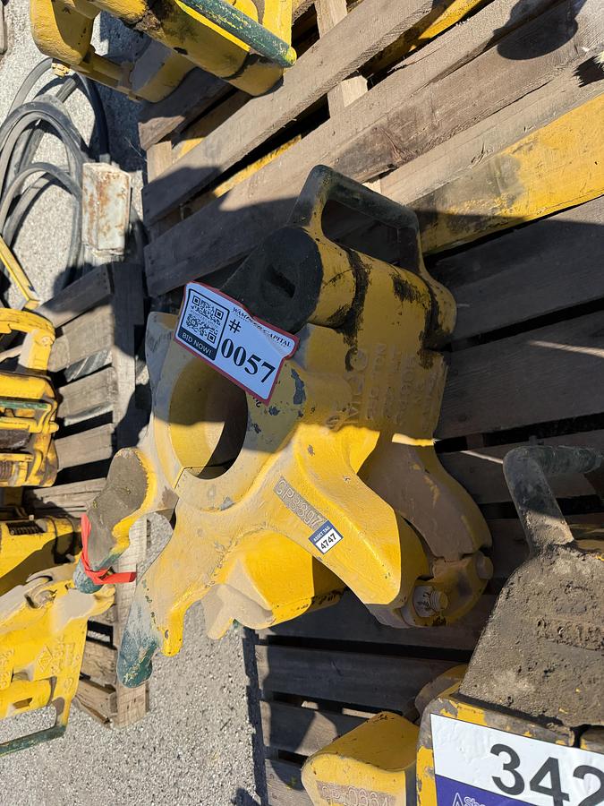 Used AOT MGG 4'' 250-Ton BN DP Elevators