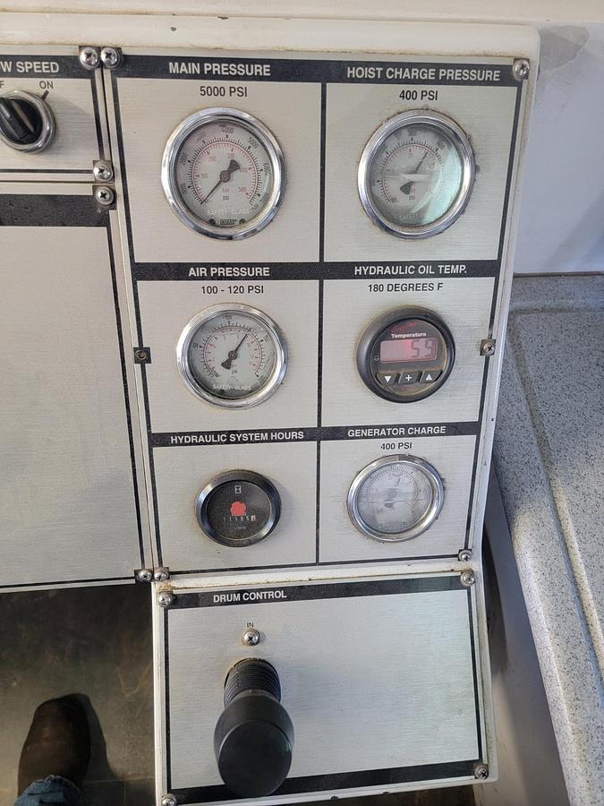 Used 2008 Peterbilt E-Line Truck