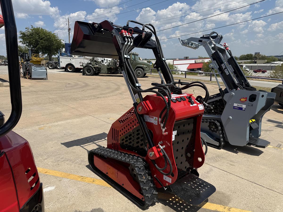 Used (3) 2026 Sdlanch SSL60 Skid Steer - BRAND NEW!