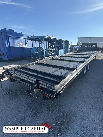 Used 2005 Gooseneck Flat Bed 
