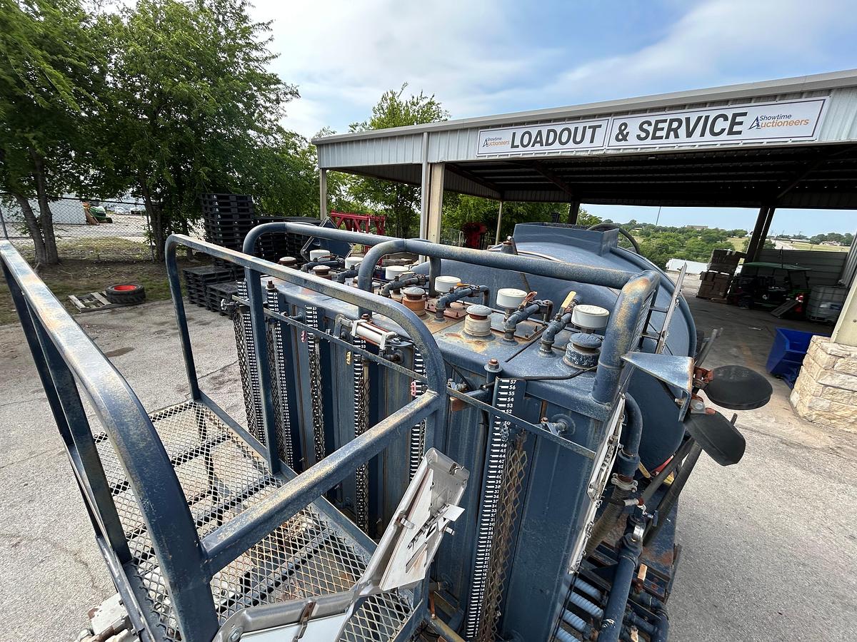 Used 2013 International Workstar 7400 Chemical Theater Truck