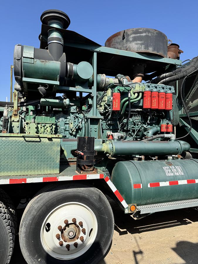 Used 2011 Mack High-Pressure Frac Pump Truck - GU813