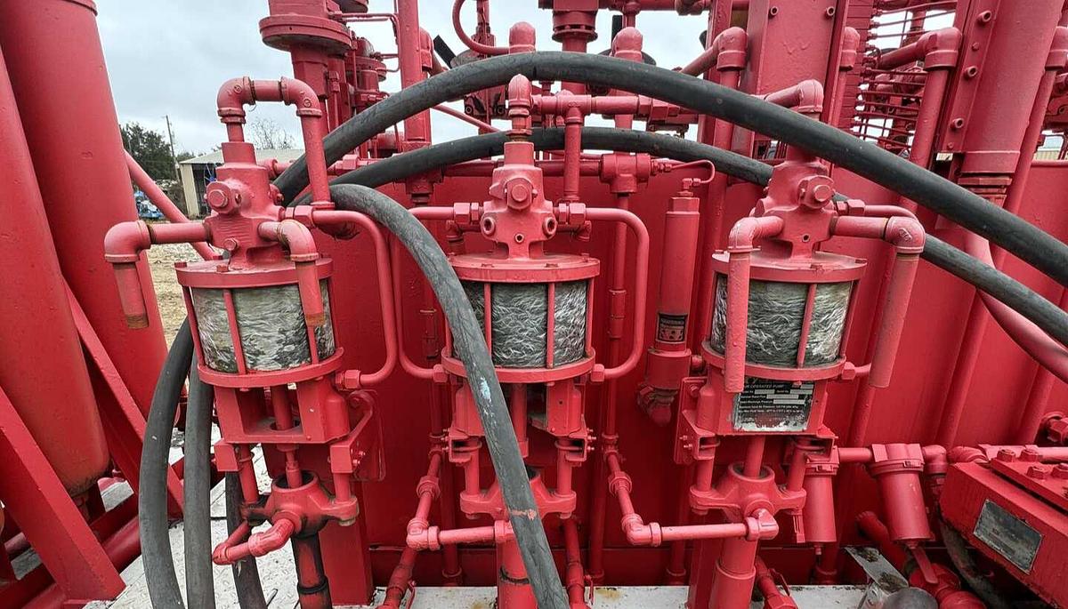 Used BPMF 7-STATION 12-BOTTLE 120-GALLON Triplex Accumulator Pump