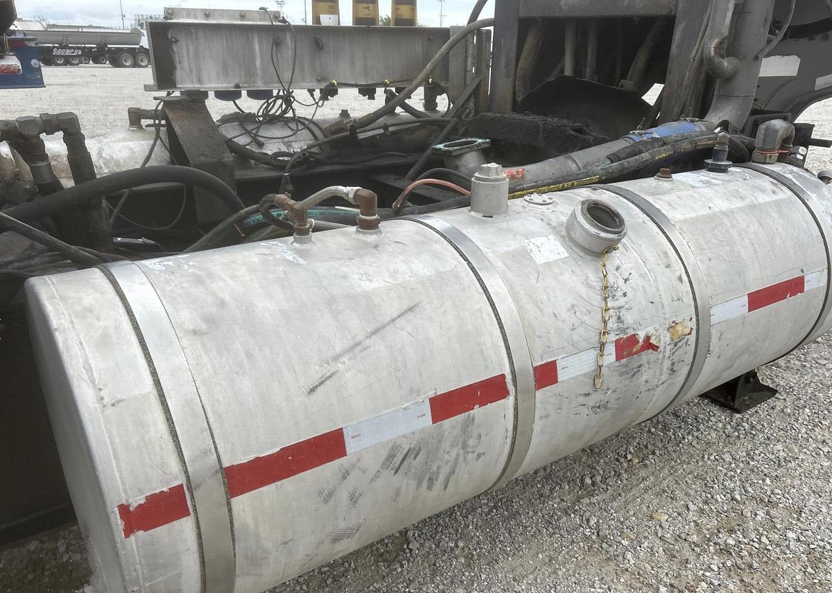 Used 2012 Loadcraft Industries LCI-25T-C Frac Pump