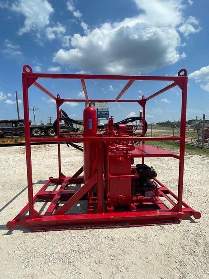 Used BOP 4 Station Closing Unit