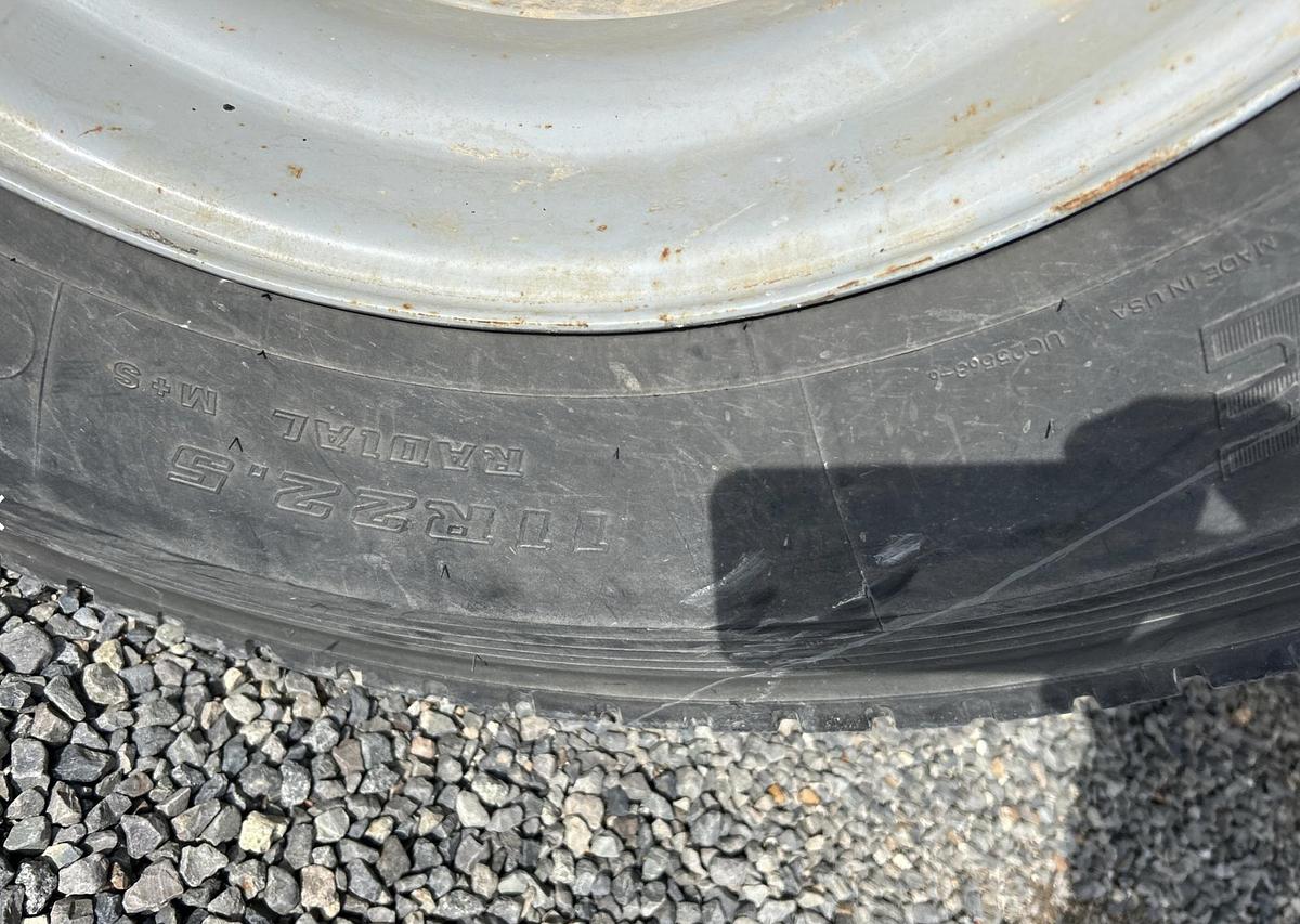 Used 2011 Appco FS-40 Bulk Sand Storage Trailer