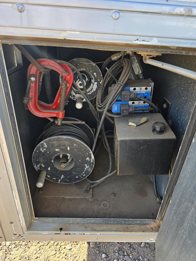 Used 2013 Peterbilt Extreme Wireline Truck