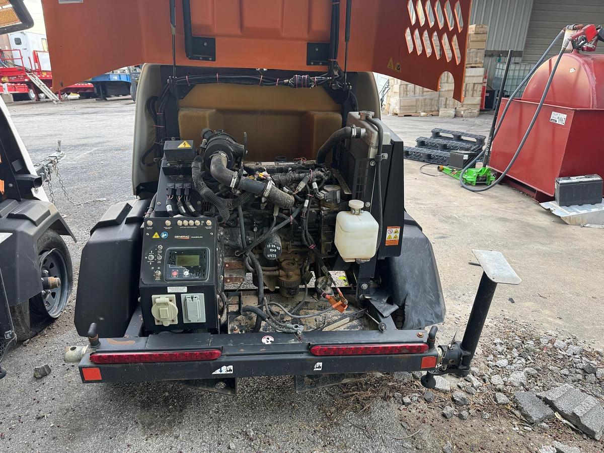 Used 2018 Generac MLT6SMD 6KW S/A Bumper Pull LED Light Tower